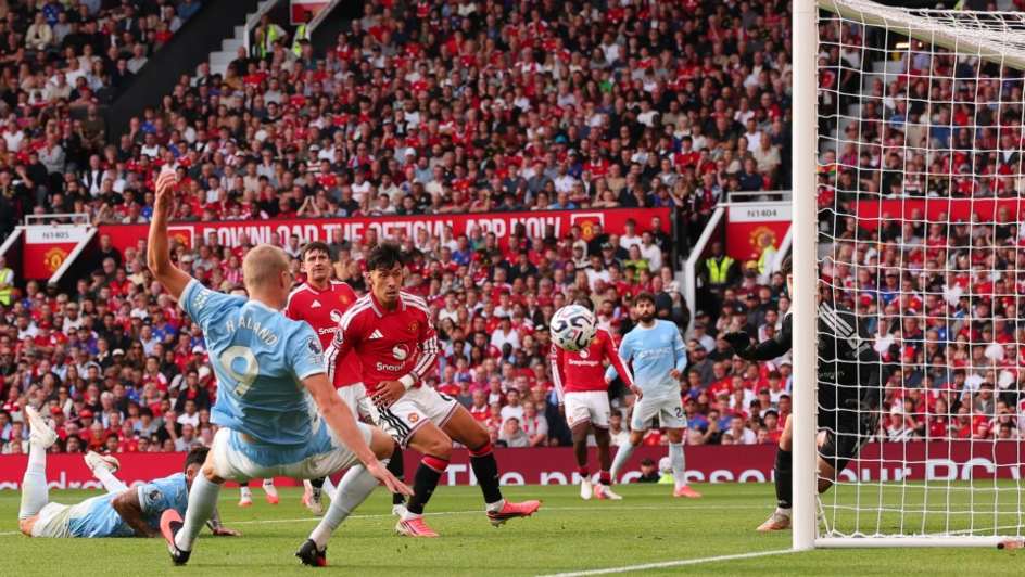 Pro Ref Admits VAR Mistake in Manchester Derby Winner